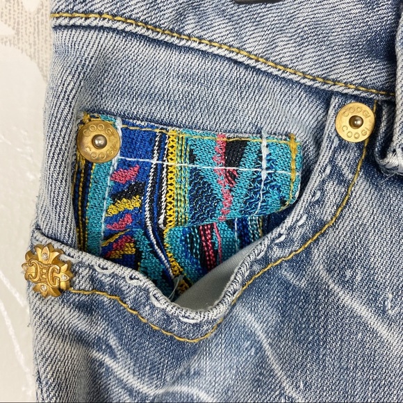 COOGI Vintage Light Wash Embroidered Pocket Distressed Straight Jeans 5/6 - Picture 6 of 15